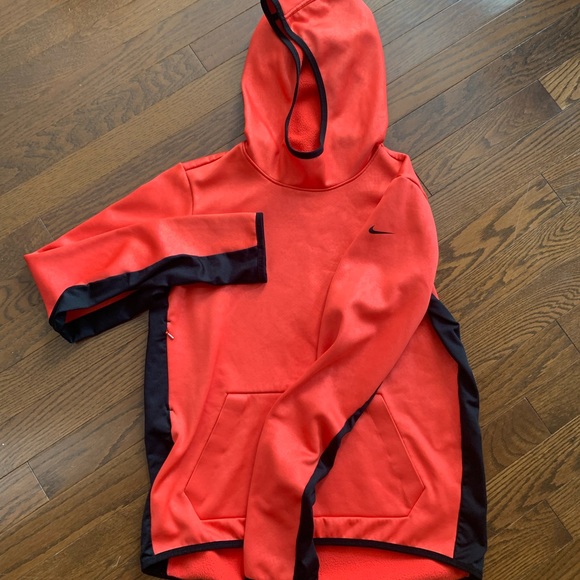 Nike Therma Fit Hooded Shirt -Women’s M - Picture 13 of 16